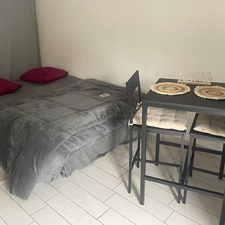 Petit Studio Aux Portes Du Beaujolais Saint-Germain-Nuelles Extérieur photo